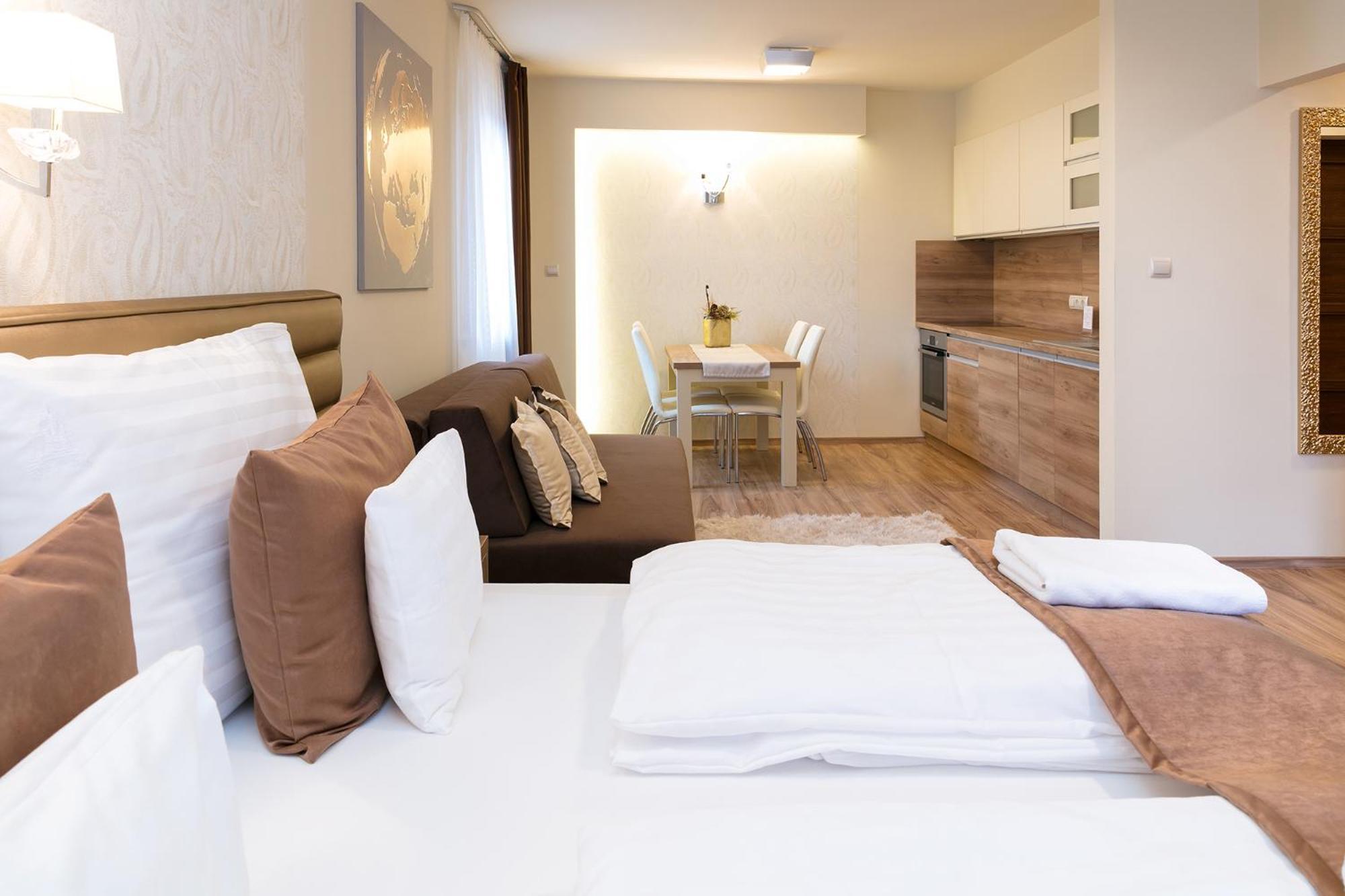 Foter Rezidencia 3 Apartment Gyor Ngoại thất bức ảnh