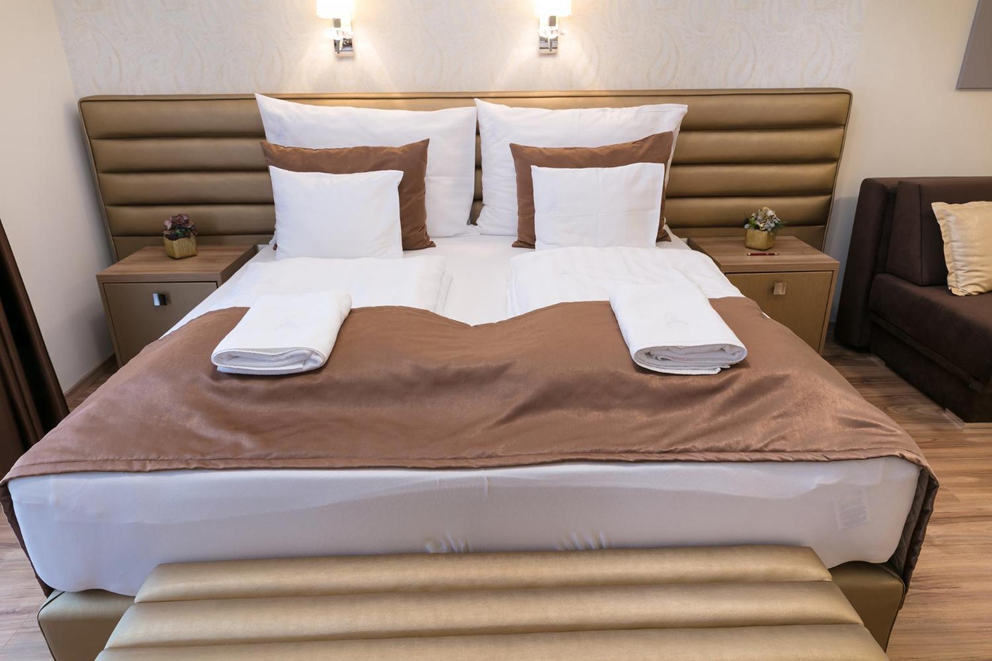Foter Rezidencia 3 Apartment Gyor Ngoại thất bức ảnh