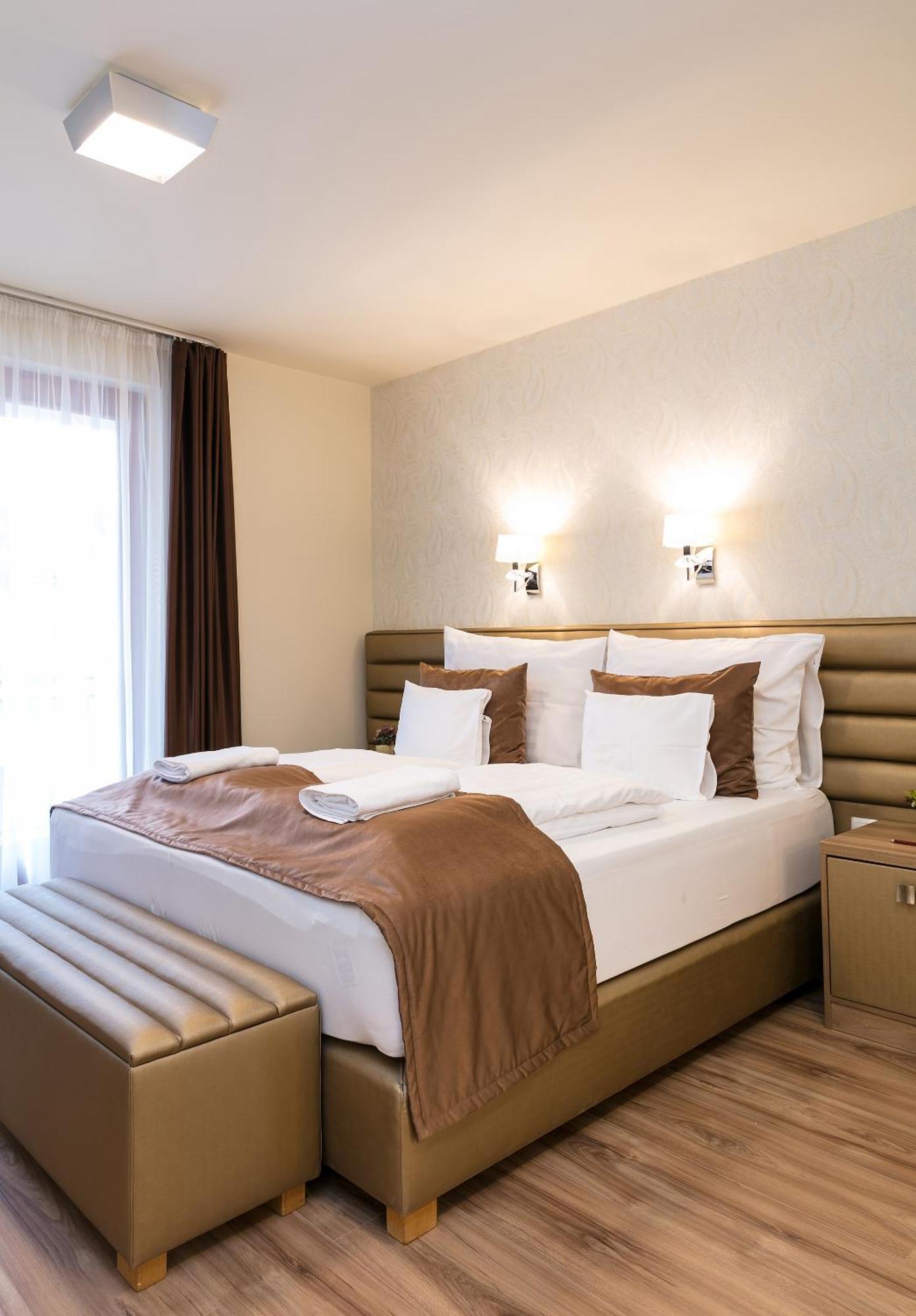 Foter Rezidencia 3 Apartment Gyor Ngoại thất bức ảnh