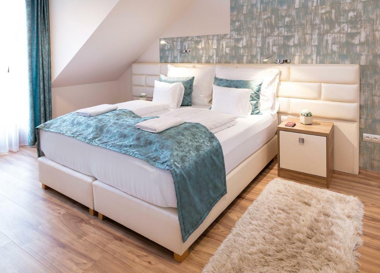 Foter Rezidencia 3 Apartment Gyor Ngoại thất bức ảnh
